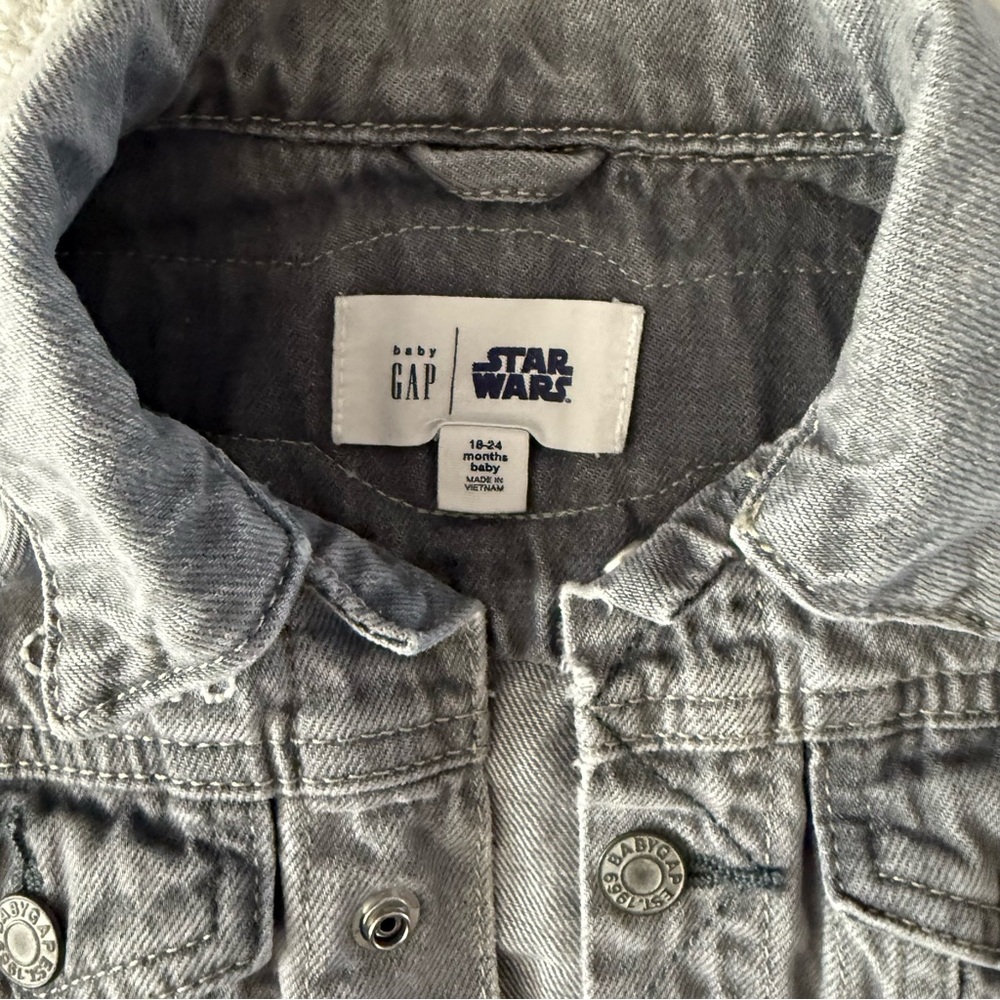 Star Wars Baby Gap Jean Jacket Size 18-24 Months Gray Denim Yoda Mandalorian - Picture 2 of 6
